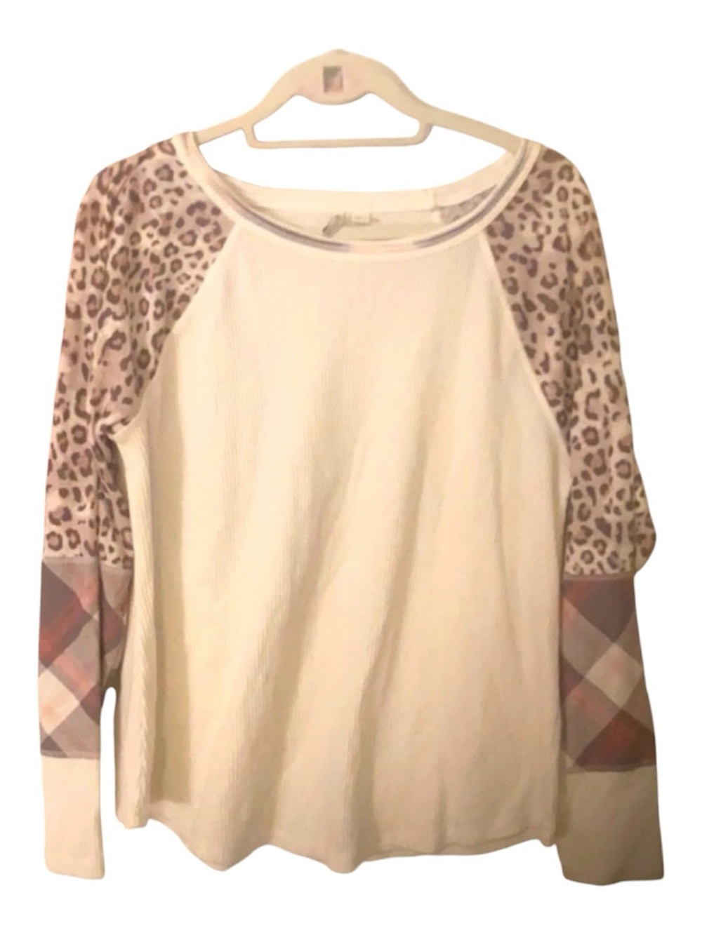 Like new Cato Large thermal long sleeve.
